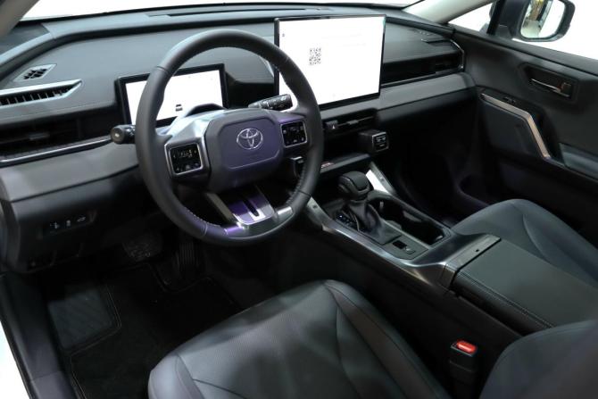 Toyota RAV4 VI (XA60) с пробегом 2026 года, цена 4 649 000 рублей, 20 км, внедорожник, Автокод Объявления