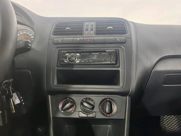 Volkswagen Polo V с пробегом 2011 года, цена 599 000 рублей, 103158 км, седан, Автокод Объявления
