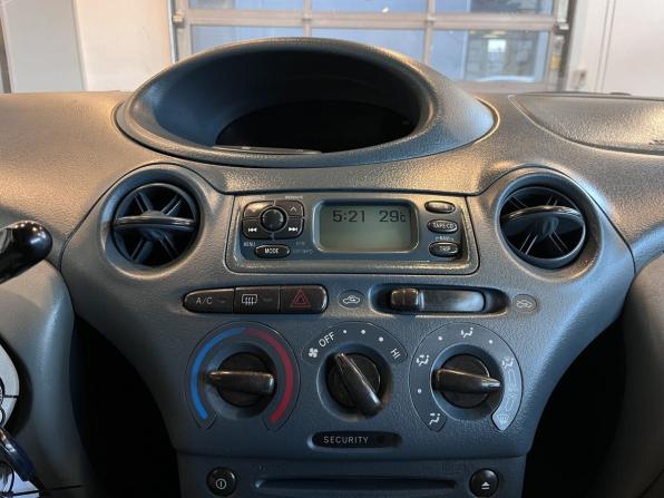 Toyota Yaris I с пробегом 2002 года, цена 181 000 рублей, 500513 км, хэтчбек, Автокод Объявления
