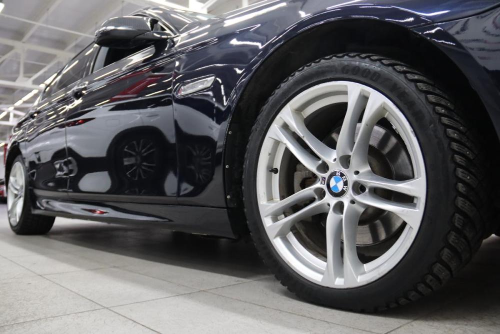 BMW 5 серии VI (F10/F11/F07) Рестайлинг Сургут  - изображение 28