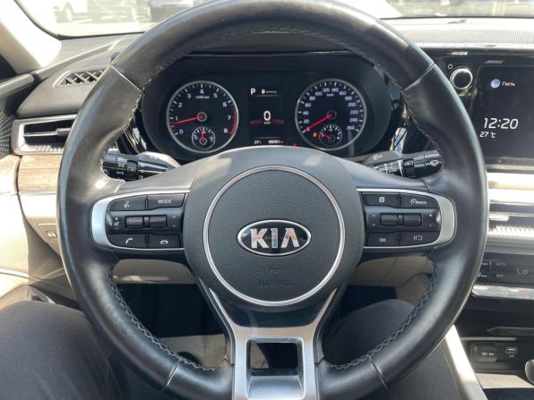 Kia K5 III с пробегом 2021 года, цена 2 490 000 рублей, 98076 км, седан, Автокод Объявления