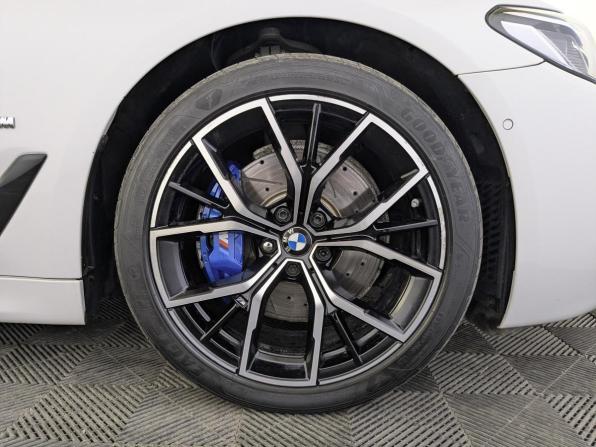 BMW 5 серии VII (G30/G31/G38) Рестайлинг с пробегом 2022 года, цена 5 250 000 рублей, 85500 км, седан, Автокод Объявления