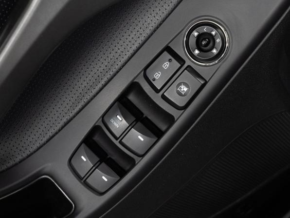 Hyundai Avante V с пробегом 2013 года, цена 990 000 рублей, 132462 км, седан, Автокод Объявления