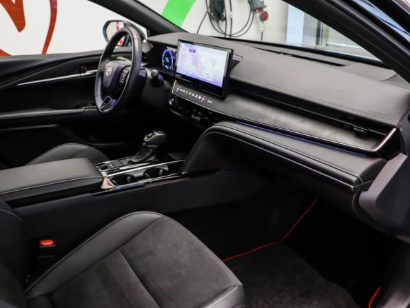 Toyota Camry IX (XV80) с пробегом 2024 года, цена 3 949 000 рублей, 534 км, седан, Автокод Объявления
