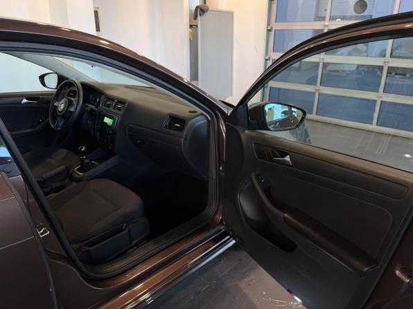 Volkswagen Jetta VI с пробегом 2014 года, цена 1 265 000 рублей, 108428 км, седан, Автокод Объявления
