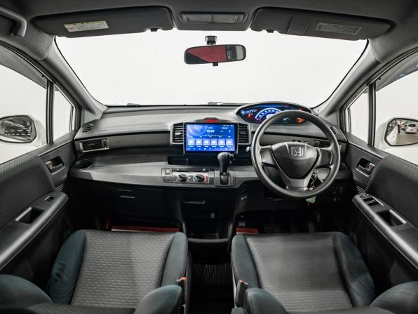 Honda Freed I Рестайлинг с пробегом 2012 года, цена 1 100 000 рублей, 187832 км, компактвэн, Автокод Объявления