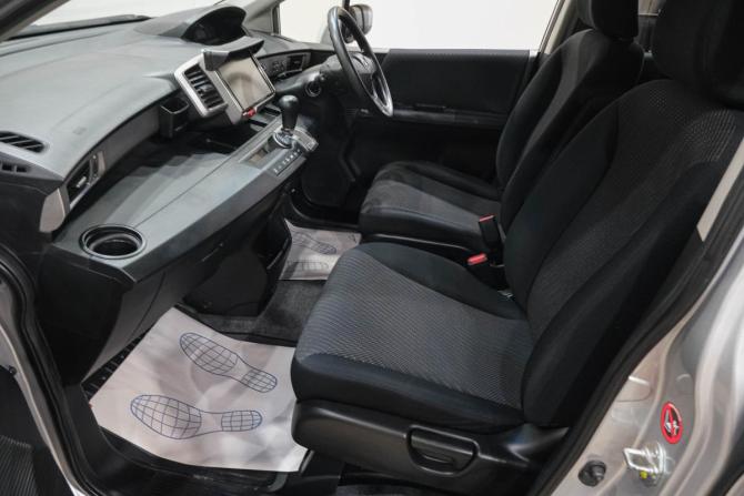 Honda Freed I Рестайлинг с пробегом 2013 года, цена 1 139 000 рублей, 201000 км, компактвэн, Автокод Объявления