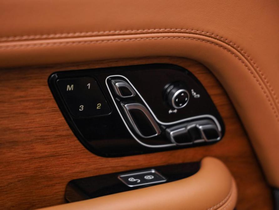 Land Rover Range Rover IV Рестайлинг Санкт-Петербург  - изображение 26