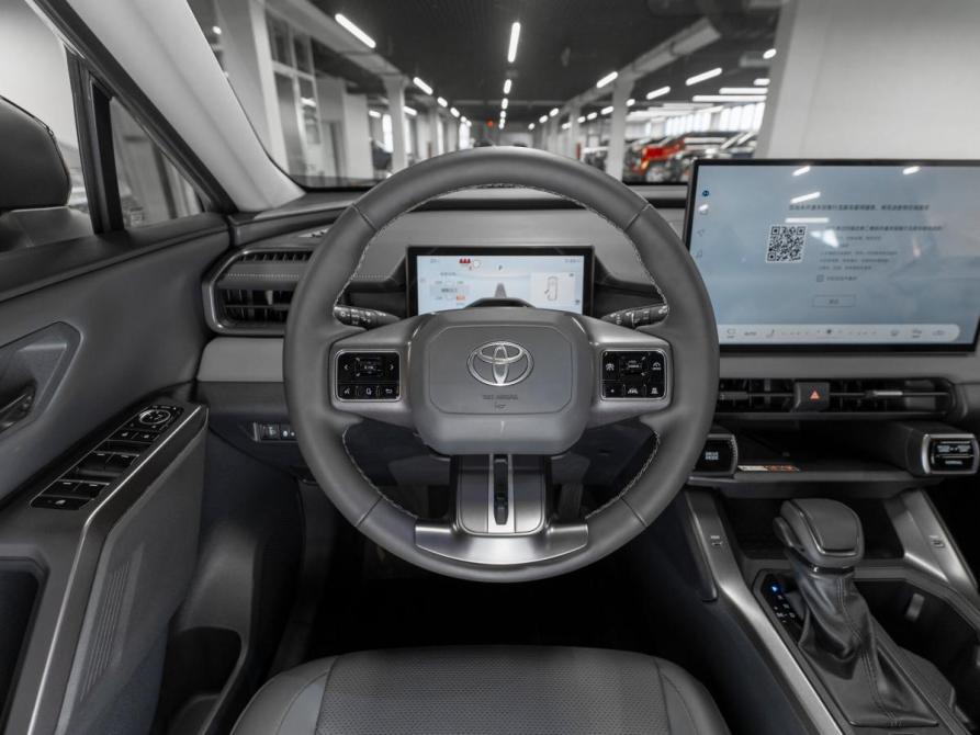 Toyota RAV4 VI (XA60) Москва  - изображение 14
