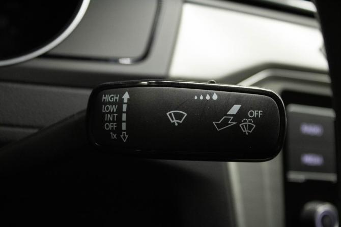 Volkswagen Passat B8 с пробегом 2018 года, цена 1 679 000 рублей, 113564 км, седан, Автокод Объявления