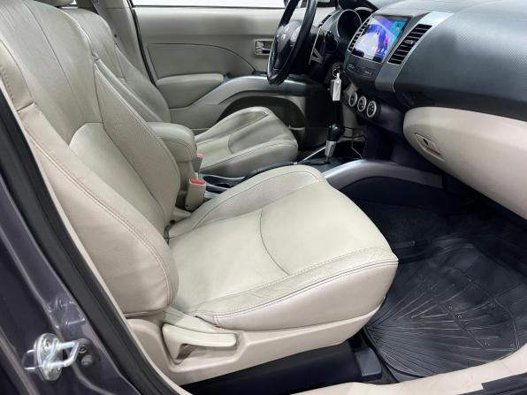 Mitsubishi Outlander II с пробегом 2008 года, цена 1 150 000 рублей, 305185 км, внедорожник, Автокод Объявления