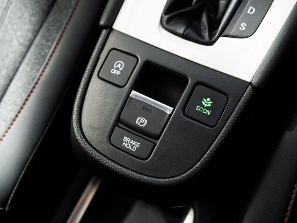 Honda Fit IV с пробегом 2021 года, цена 1 400 000 рублей, 32563 км, хэтчбек, Автокод Объявления