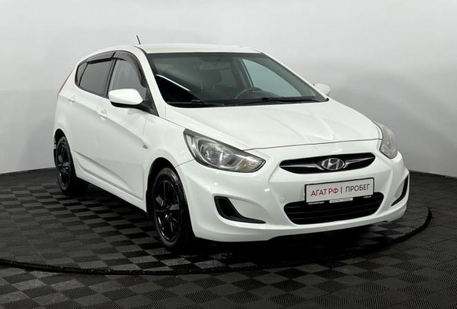 Hyundai Solaris I с пробегом 2013 года, цена 715 000 рублей, 201089 км, хэтчбек, Автокод Объявления
