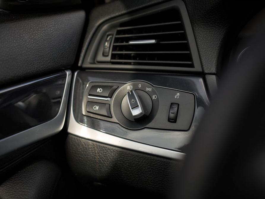 BMW 5 серии VI (F10/F11/F07) Рестайлинг Казань  - изображение 13