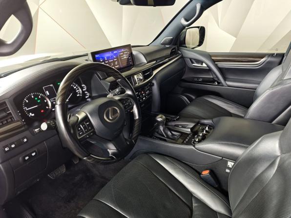 Lexus LX III Рестайлинг 2 с пробегом 2020 года, цена 8 871 000 рублей, 112771 км, внедорожник, Автокод Объявления