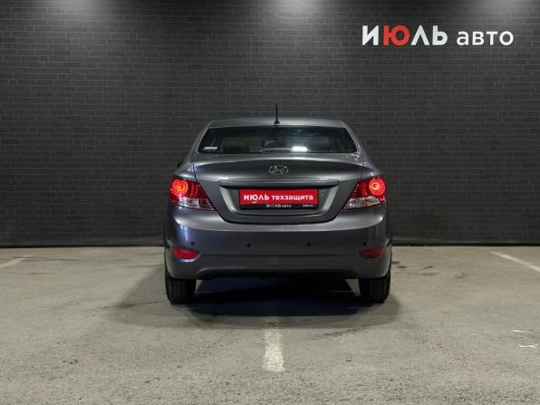 Hyundai Solaris I с пробегом 2014 года, цена 940 000 рублей, 132905 км, седан, Автокод Объявления