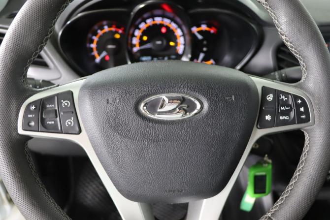 Lada (ВАЗ) Vesta I с пробегом 2021 года, цена 1 079 990 рублей, 112228 км, седан, Автокод Объявления
