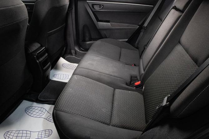 Toyota Corolla XI (E160 E170 E180) с пробегом 2013 года, цена 1 229 000 рублей, 73400 км, седан, Автокод Объявления