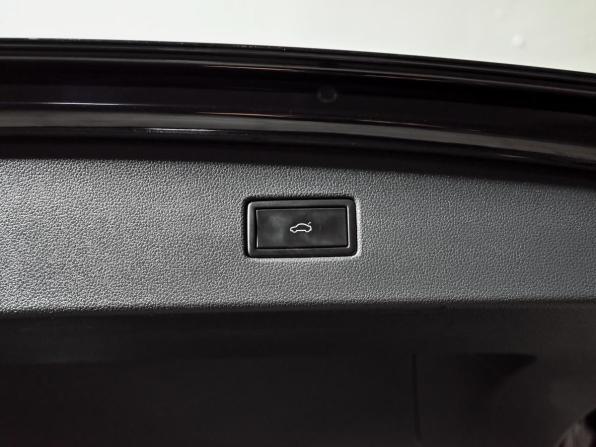 Volkswagen Tiguan II с пробегом 2019 года, цена 3 200 000 рублей, 75760 км, внедорожник, Автокод Объявления