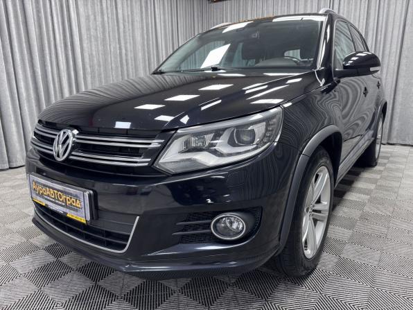 Volkswagen Tiguan I Рестайлинг с пробегом 2016 года, цена 1 590 000 рублей, 260053 км, внедорожник, Автокод Объявления