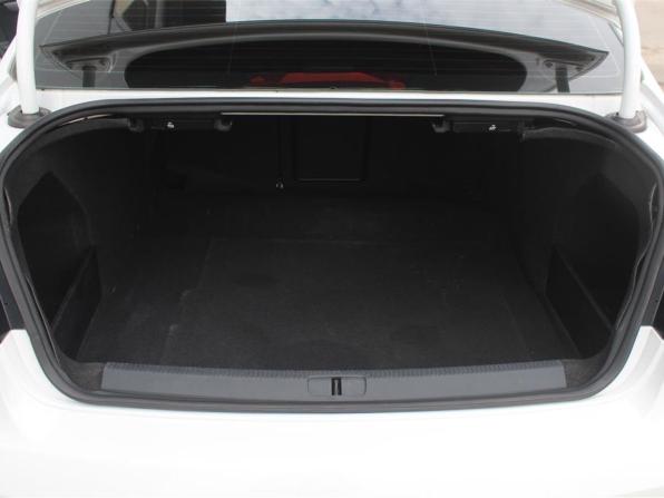 Volkswagen Passat B7 с пробегом 2011 года, цена 970 000 рублей, 215806 км, седан, Автокод Объявления