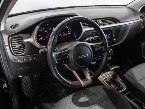 Kia Rio IV Рестайлинг с пробегом 2022 года, цена 1 577 000 рублей, 127248 км, седан, Автокод Объявления