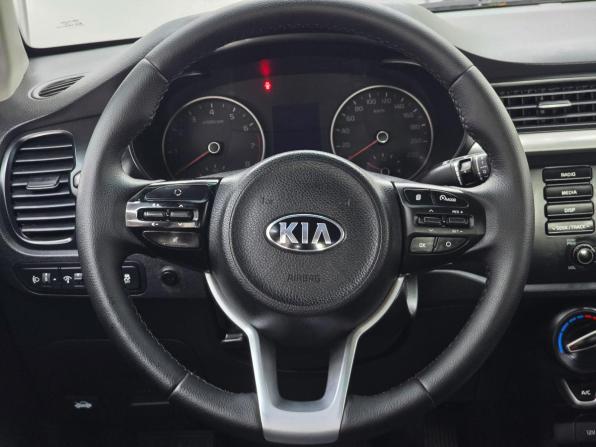 Kia Rio IV с пробегом 2018 года, цена 1 099 000 рублей, 211000 км, седан, Автокод Объявления
