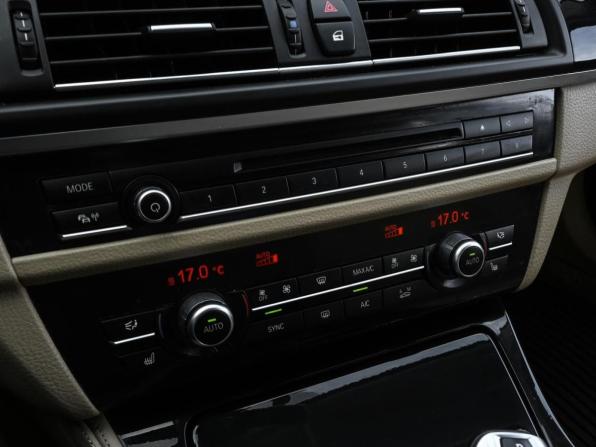 BMW 5 серии VI (F10/F11/F07) Рестайлинг с пробегом 2013 года, цена 1 898 000 рублей, 178229 км, седан, Автокод Объявления