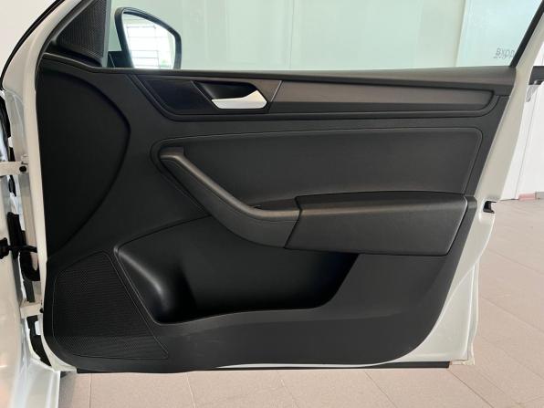 Volkswagen Polo VI с пробегом 2021 года, цена 1 650 000 рублей, 110539 км, лифтбек, Автокод Объявления