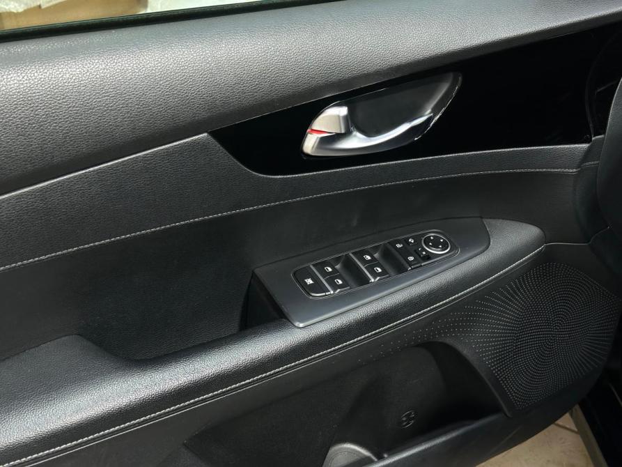 Kia Cerato IV Санкт-Петербург  - изображение 13