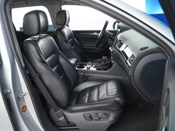Volkswagen Touareg II с пробегом 2012 года, цена 1 699 777 рублей, 341797 км, внедорожник, Автокод Объявления