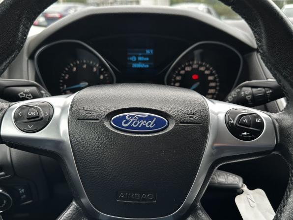 Ford Focus III с пробегом 2015 года, цена 868 000 рублей, 203642 км, хэтчбек, Автокод Объявления