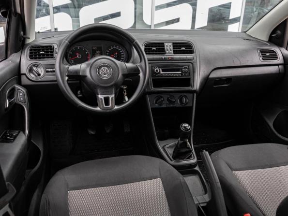 Volkswagen Polo V с пробегом 2014 года, цена 550 000 рублей, 95586 км, седан, Автокод Объявления