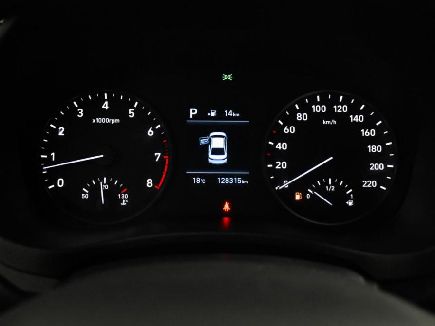 Hyundai Solaris II Санкт-Петербург  - изображение 18