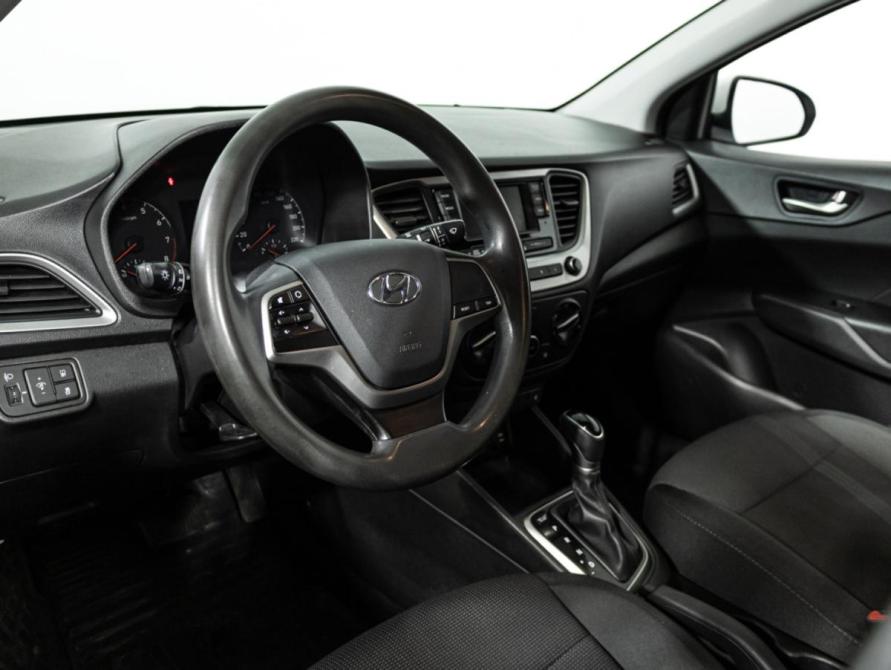 Hyundai Solaris II Санкт-Петербург  - изображение 11