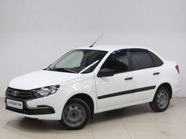 Lada vesta crossседансравнение комплектаций