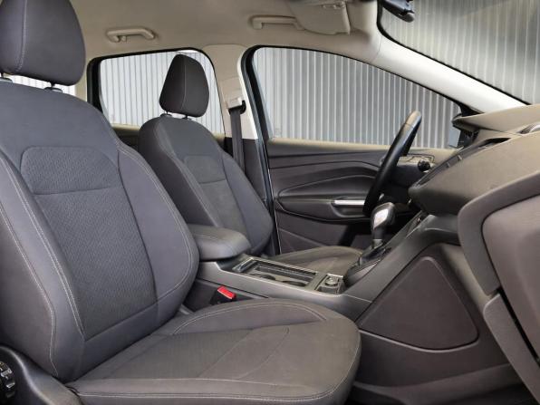 Ford Kuga II Рестайлинг с пробегом 2019 года, цена 1 597 000 рублей, 136459 км, внедорожник, Автокод Объявления