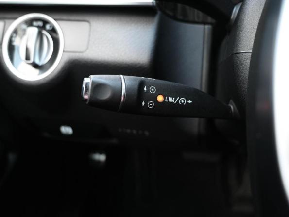 Mercedes-Benz E-Класс IV (W212 S212 C207) Рестайлинг с пробегом 2013 года, цена 1 749 000 рублей, 255807 км, седан, Автокод Объявления