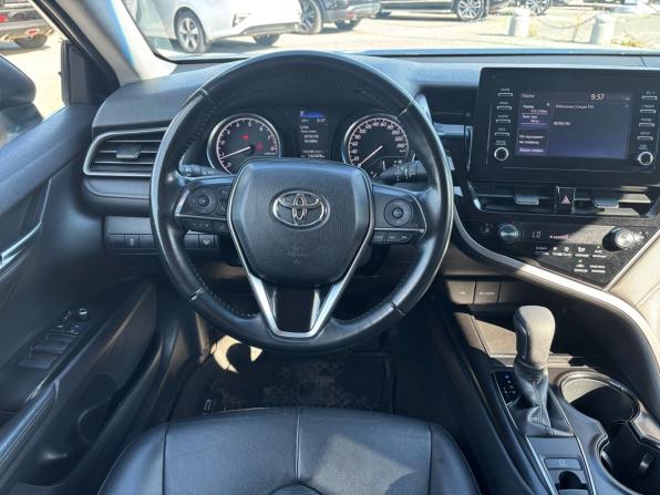 Toyota Camry VIII (XV70) Рестайлинг с пробегом 2021 года, цена 2 830 000 рублей, 142381 км, седан, Автокод Объявления
