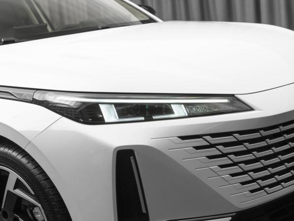 Changan Lamore с пробегом 2024 года, цена 2 020 000 рублей, 17966 км, седан, Автокод Объявления