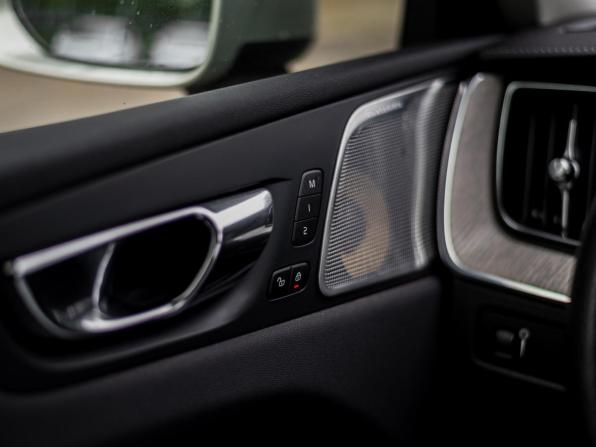 Volvo XC60 II с пробегом 2019 года, цена 3 830 000 рублей, 86599 км, внедорожник, Автокод Объявления