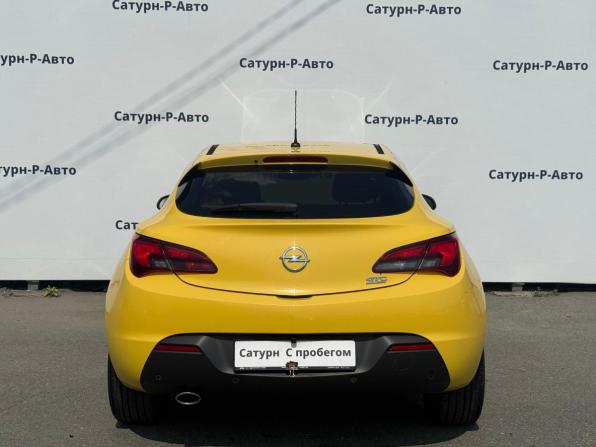 Opel Astra J Рестайлинг с пробегом 2012 года, цена 650 000 рублей, 207000 км, хэтчбек, Автокод Объявления