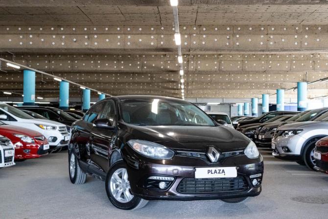 Renault Fluence I Рестайлинг с пробегом 2014 года, цена 719 000 рублей, 213142 км, седан, Автокод Объявления