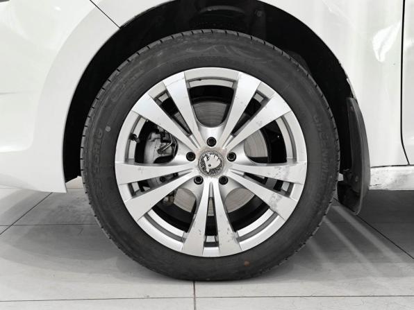 Skoda Rapid I с пробегом 2014 года, цена 830 000 рублей, 146111 км, лифтбек, Автокод Объявления