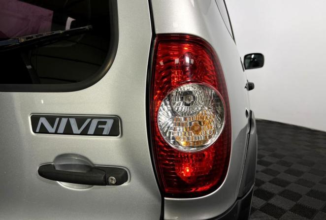 Chevrolet Niva I Рестайлинг с пробегом 2018 года, цена 755 000 рублей, 102443 км, внедорожник, Автокод Объявления