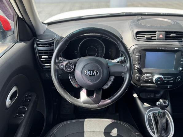 Kia Soul II Рестайлинг с пробегом 2017 года, цена 1 525 000 рублей, 86948 км, хэтчбек, Автокод Объявления