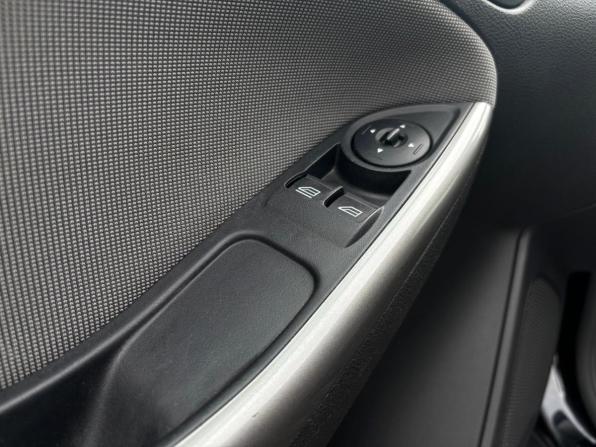 Ford Focus III с пробегом 2012 года, цена 650 000 рублей, 245492 км, седан, Автокод Объявления