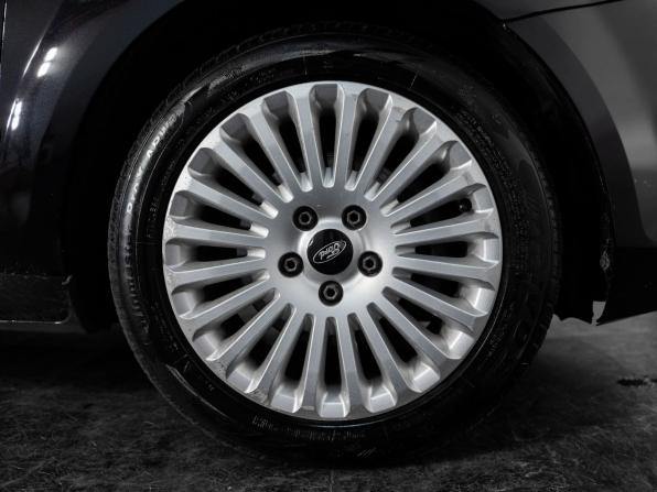 Ford Focus II Рестайлинг с пробегом 2011 года, цена 680 000 рублей, 258341 км, седан, Автокод Объявления