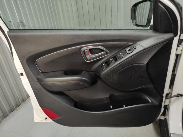 Hyundai ix35 I Рестайлинг с пробегом 2014 года, цена 1 320 000 рублей, 237700 км, внедорожник, Автокод Объявления