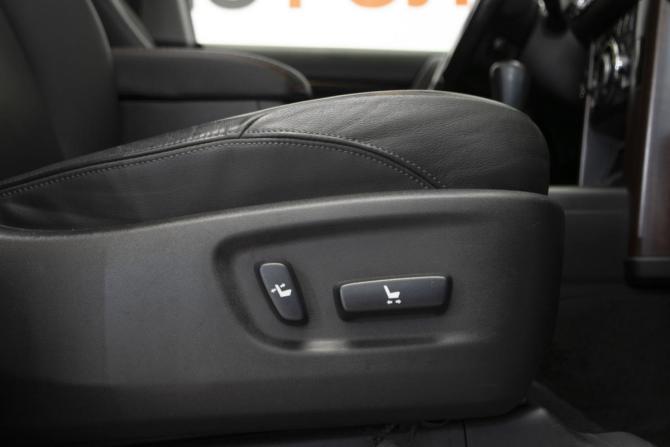 Toyota Land Cruiser Prado 150 Series Рестайлинг 1 с пробегом 2016 года, цена 3 650 000 рублей, 312140 км, внедорожник, Автокод Объявления